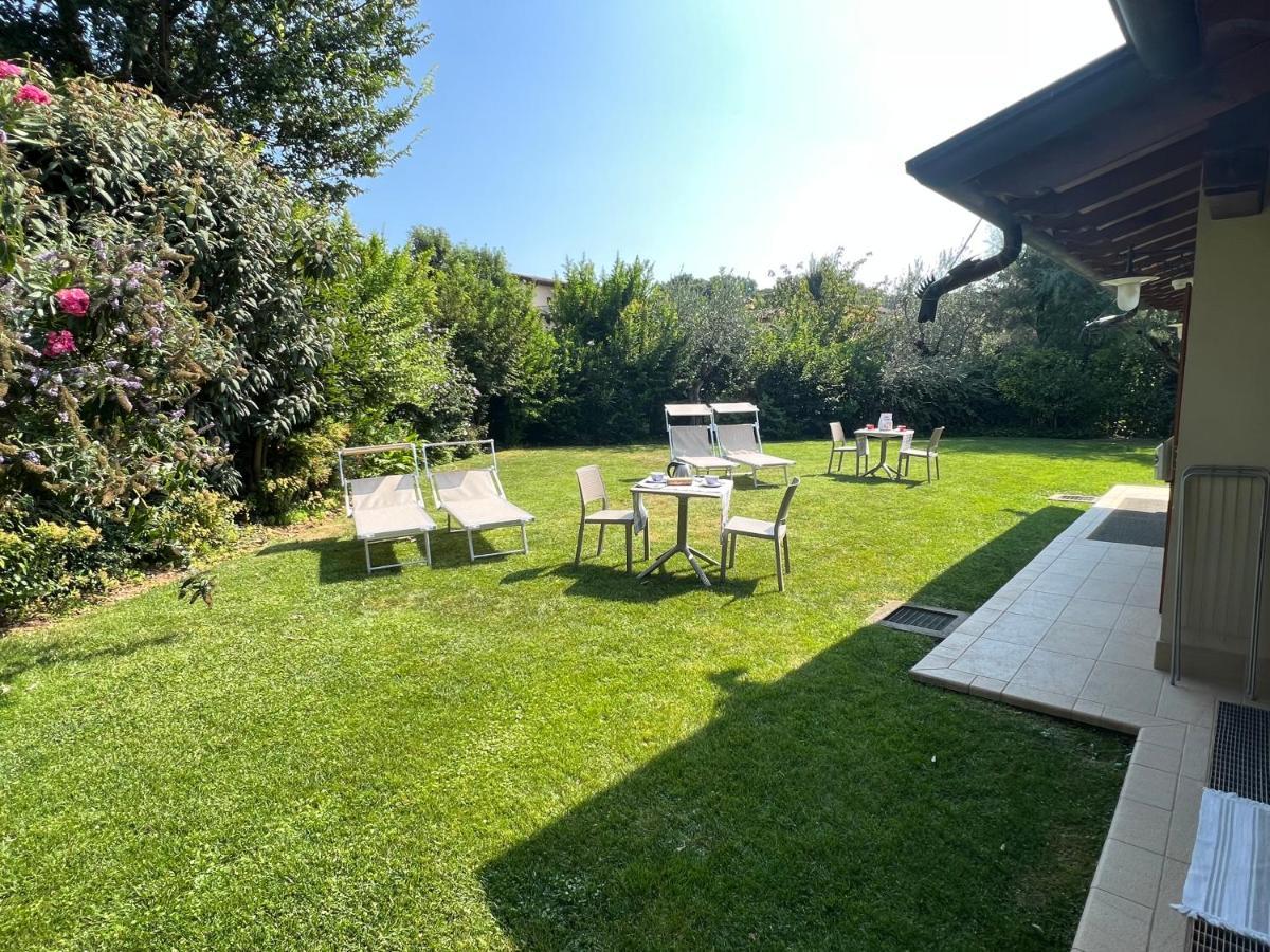 Steba House Savani Barbara Foresteria Lombarda Lonato del Garda Exterior foto